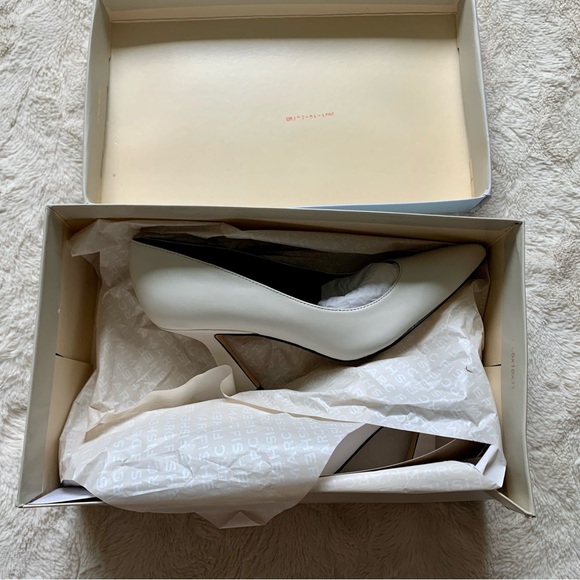 Marc Fisher new shoes. - Picture 5 of 5